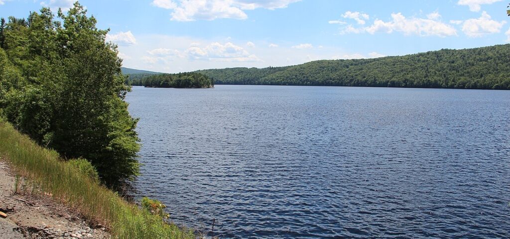 Best-striper-fishing-in-Maine